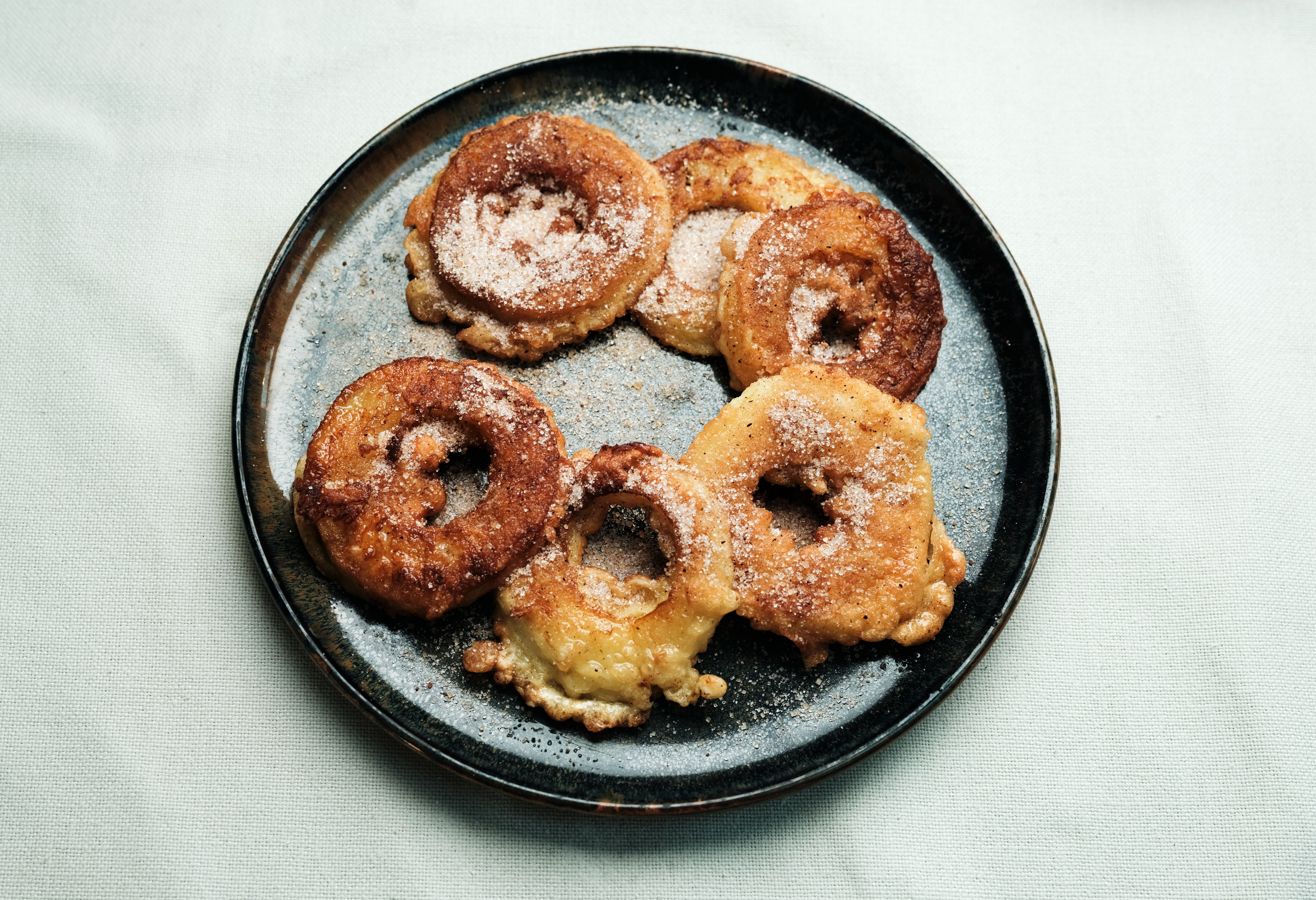 Recipe: Baked Apfelradln | Tyrol
