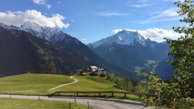 Berggasthaus Steinerkogel im Frühling, © marinaspitaler