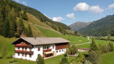 Saxerhof Sommer außen