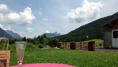 Bergblick vom Garten zur Ahrnspitze, © Zottlhof