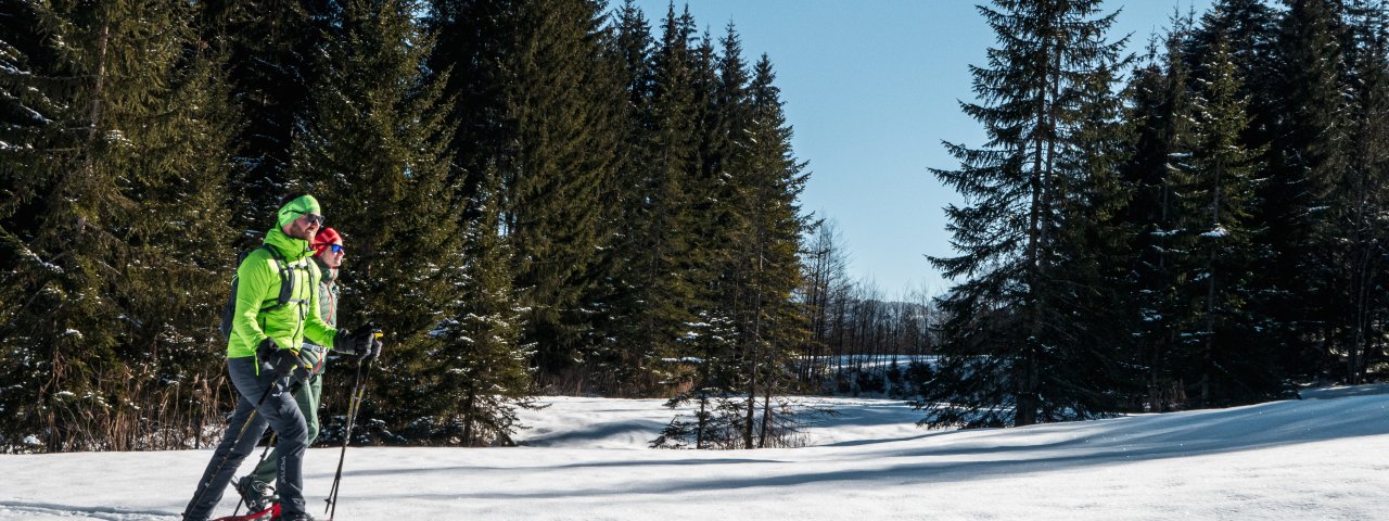 Snowshoe walk to the Hoametzlhütte, © Christof Willms