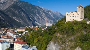 Schloss Landeck caslte, © TVB TirolWest/ Albin Niederstrasser