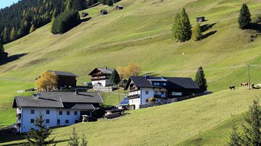 Der Prünsterhof an einem sonnigen Herbsttag, © Schneider