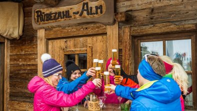 web-huettengaudi-apres-ski-ruebezahl-ellmau-foto-v