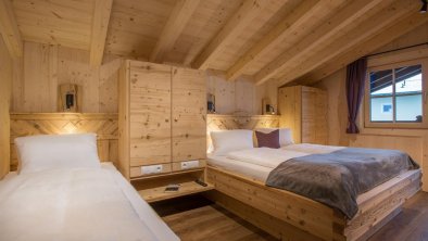Schlafzimmer-Dreibettzimmer, © Alpenchalet