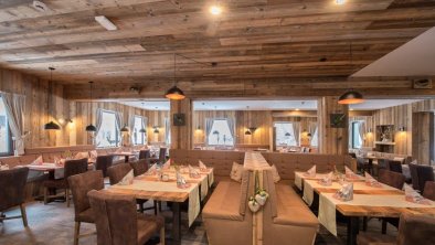 alpennest-restaurant-001