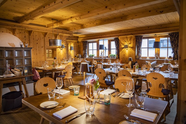 The famous Winkler brothers are in charge of things at the Restaurant Neuwirt in Kitzb&uuml;hel (Hotel Schwarzer Adler) and serve fine regional cuisine.
