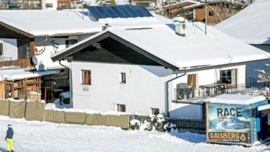 Spacious Chalet in Kirchberg with Mountain View, © bookingcom