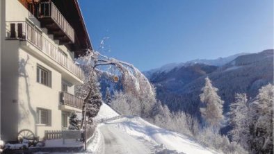 Stunning apartment in Matrei in Osttirol w/ WiFi and 2 Bedrooms, © bookingcom