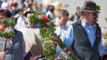 The traditional Pitztal Valley Cattle Drive is celebrated with a Parish Fair in Jerzens, © TVB Pitztal