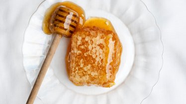 Honey from Tirol, © Tirol Werbung / Kathrin Koschitzki