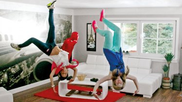 Upside Down: In the Living Room, © Haus steht Kopf