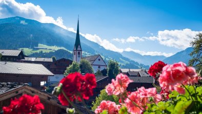 Sommer Blick Richtung Kirche, © Hotel Zur Post