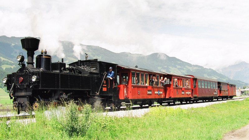 Historic Train steaming its way into Zillertal Valley, © Zillertalbahn
