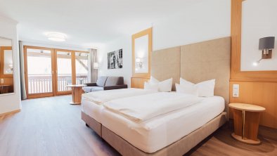 https://images.seekda.net/AT_KA_SPITZE/hotel_weissseespitze_zimmer_1_evabeer_11.jpg