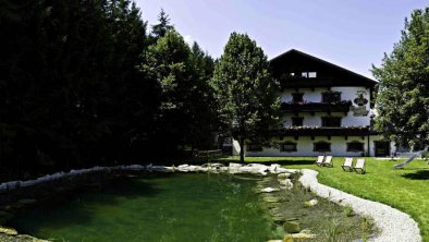 Hotel Hirschen mit Schwimmteich