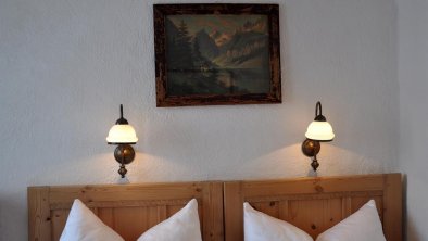 Schlafen in original Tiroler Bauernmöbel