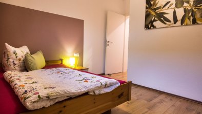 Schlafzimmer 3 - mit TV, Bett 1,60 m