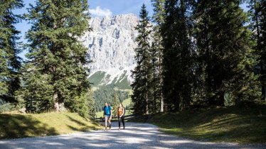 Hiking in the Gaistal Valley, © Tirol Werbung/Dominik Gigler