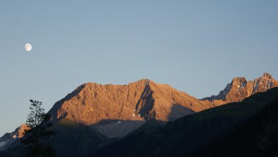 Abendstimmung in Richtung Madautal