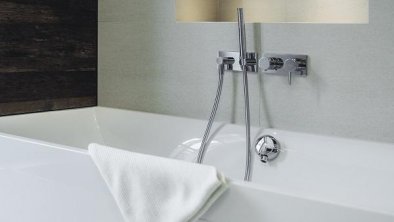 MOOSER_Hotel_Bathroom