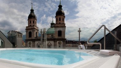 Hotel Grauer Bär Innsbruck - Whirlpool, © Hotel Grauer Bär -  © www.guentheregger.at