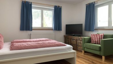 BLAU Schlafzimmer/ BLUE sleeping room 1-1