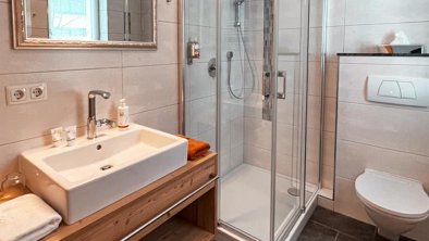 Bathroom in the deluxe double rooms