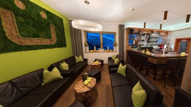 Bar and lounge to socialize!, © Natürlich. Hotel mit Charakter in Fiss, Tirol