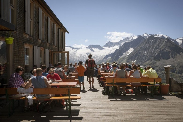 The Olpererh&uuml;tte hut is a popular base camp for summiting the peak of the Olperer.