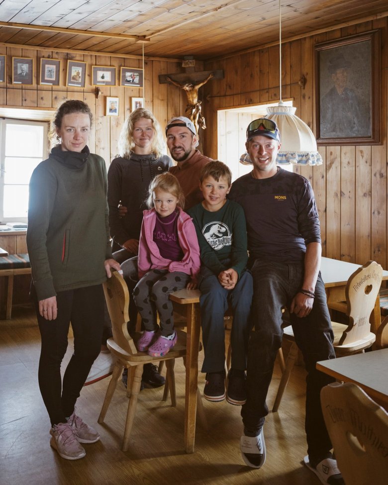Running a hut is pretty much a 24-hour job. But when Peter and Katerina they talk about their new life in the mountains, their eyes light up.
