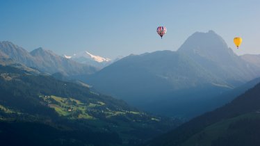 Hot air ballooning in Tirol, © Albin Niederstrasser