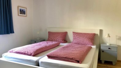 BLAU Schlafzimmer/ BLUE sleeping room 2-1