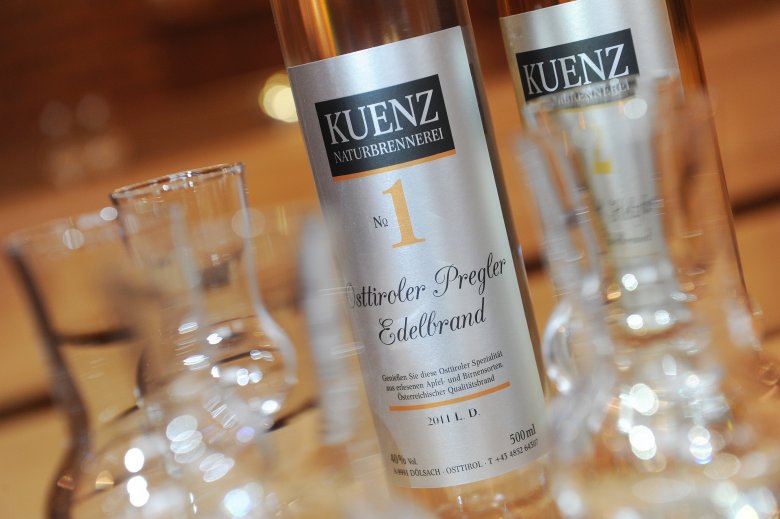 A genuine „Pregler“ from the Naturbrennerei Kuenz distillery in Dölsach, East Tirol.