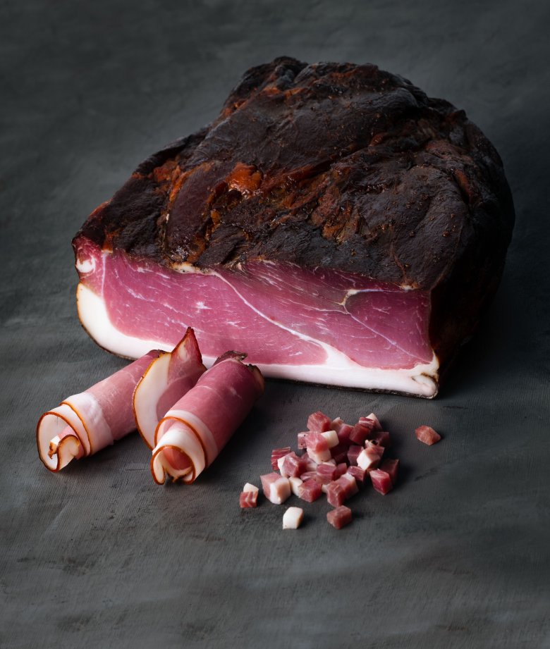 Dried bacon from Tirol, © Tirol Werbung / Kathrin Koschitzki