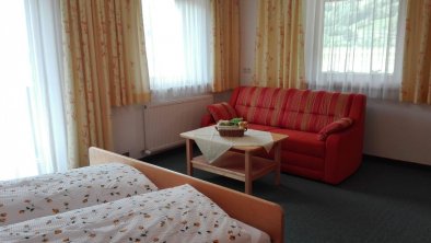 Stumm Schönberger - Zimmer 2 Sofa