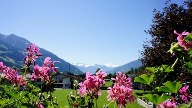 Ausblick vom Balkon /  Zillertal