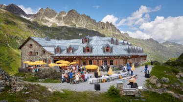 The Jamtalhütte hut in the Silvretta Mountains, © TVB Paznaun - Ischgl