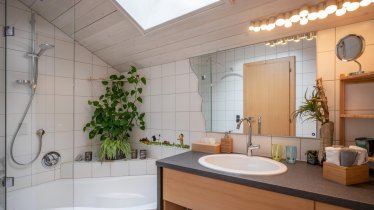 Appartement_Anna_Talstrasse_4a_Zell_Badezimmer