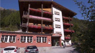 Apartments in Feichten im Kaunertal 35495, © bookingcom