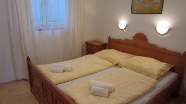 Haus-Carina-small-Schlafzimmer-Doppelbett
