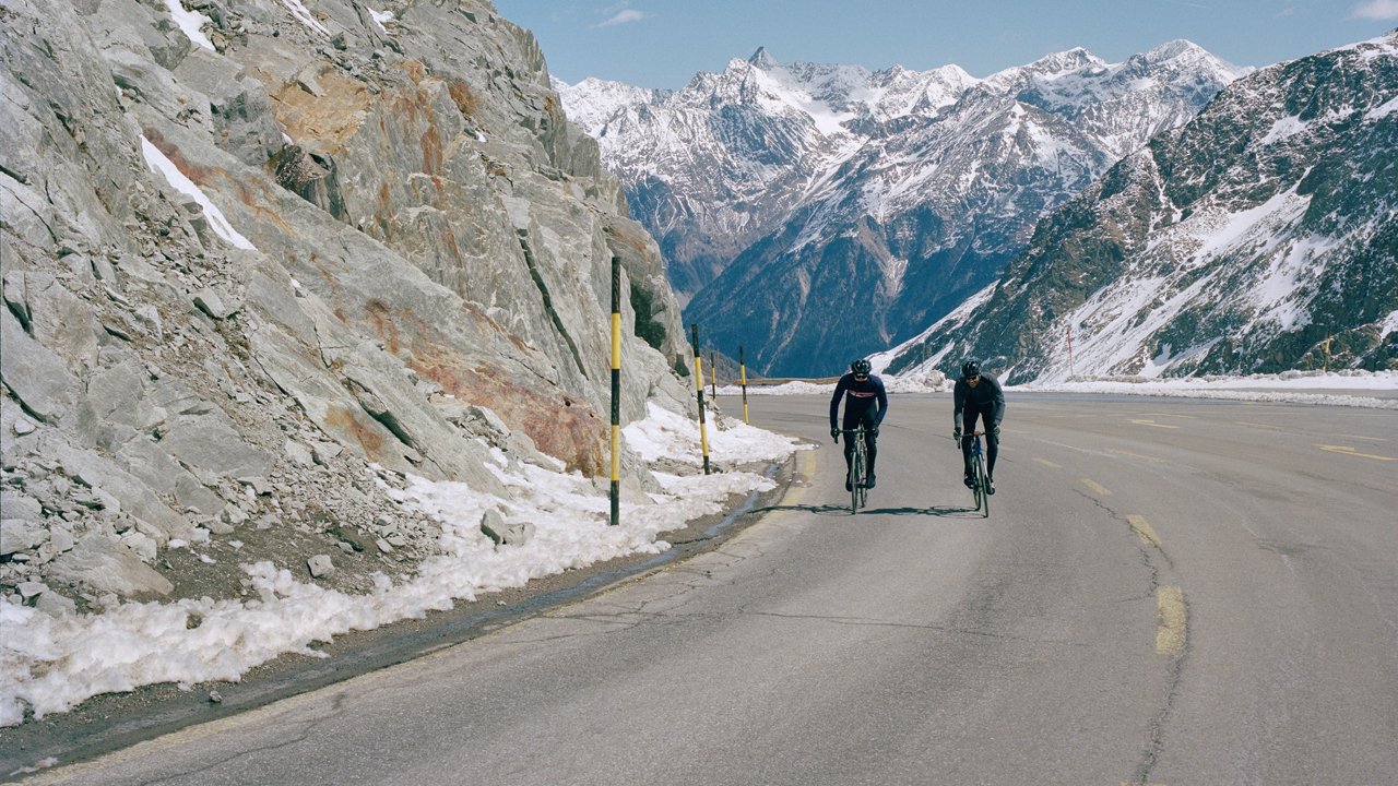 Roadbike ride: Ötztal Glacier Road, © Tirol Werbung/Marshall George