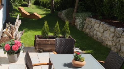 zum Entspannen  - eigene Terrasse/Garten