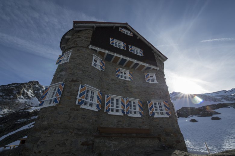 The Siegerlandh&uuml;tte lies in a remote corner of the Stubai Alps.