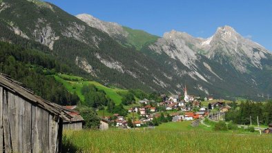 sommer_kirche_haus_birgit