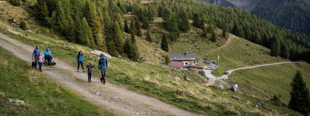 Hiking at Kaunerberg , © Tirol Werbung / Peter Neusser