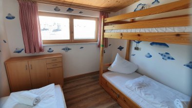 2-/3-bed-room, © Alpking Hostel