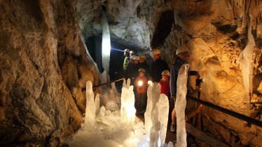 Hundalm ice and stalactite cave, © TVB Hohe Salve