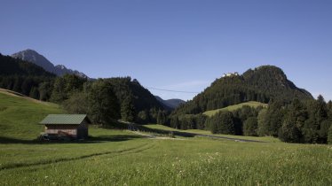 Hiking in the Reutte nature park region, © Tirol Werbung/Lisa Hörterer