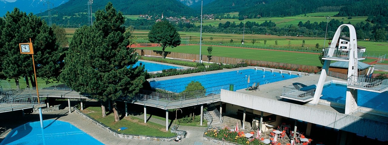 Schwimmbad Wattens, © Ferienregion Hall-Wattens